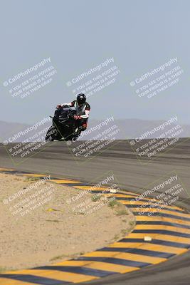 media/Sep-30-2023-SoCal Trackdays (Sat) [[636657bffb]]/Turns 9 and 10 (1010am)/